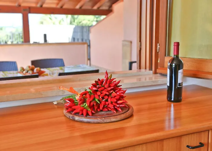 בית נופש Helle Mediterrane Mit Veranda Und Garten By Interhome צ'פאלו