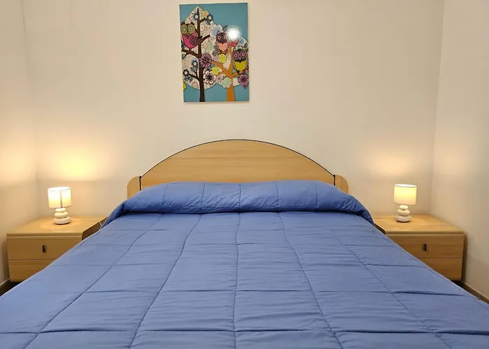 Helle Mediterrane Mit Veranda Und Garten By Interhome Hébergement de vacances Cefalù