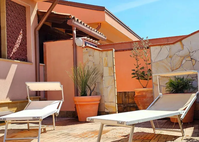 בית נופש Helle Mediterrane Mit Veranda Und Garten By Interhome צ'פאלו