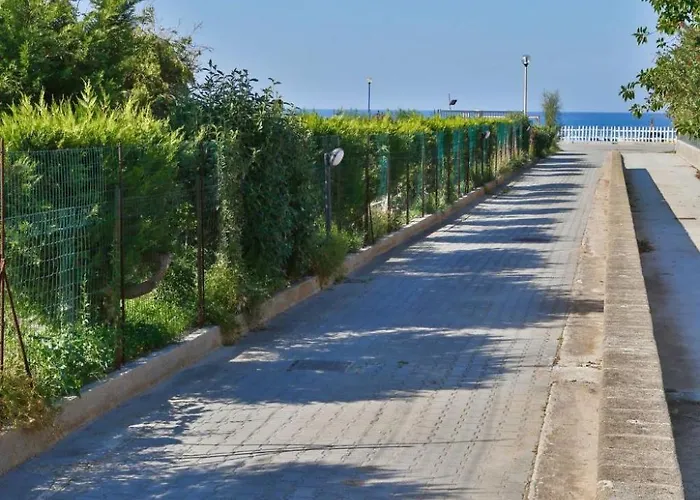 Helle Mediterrane Mit Veranda Und Garten By Interhome *